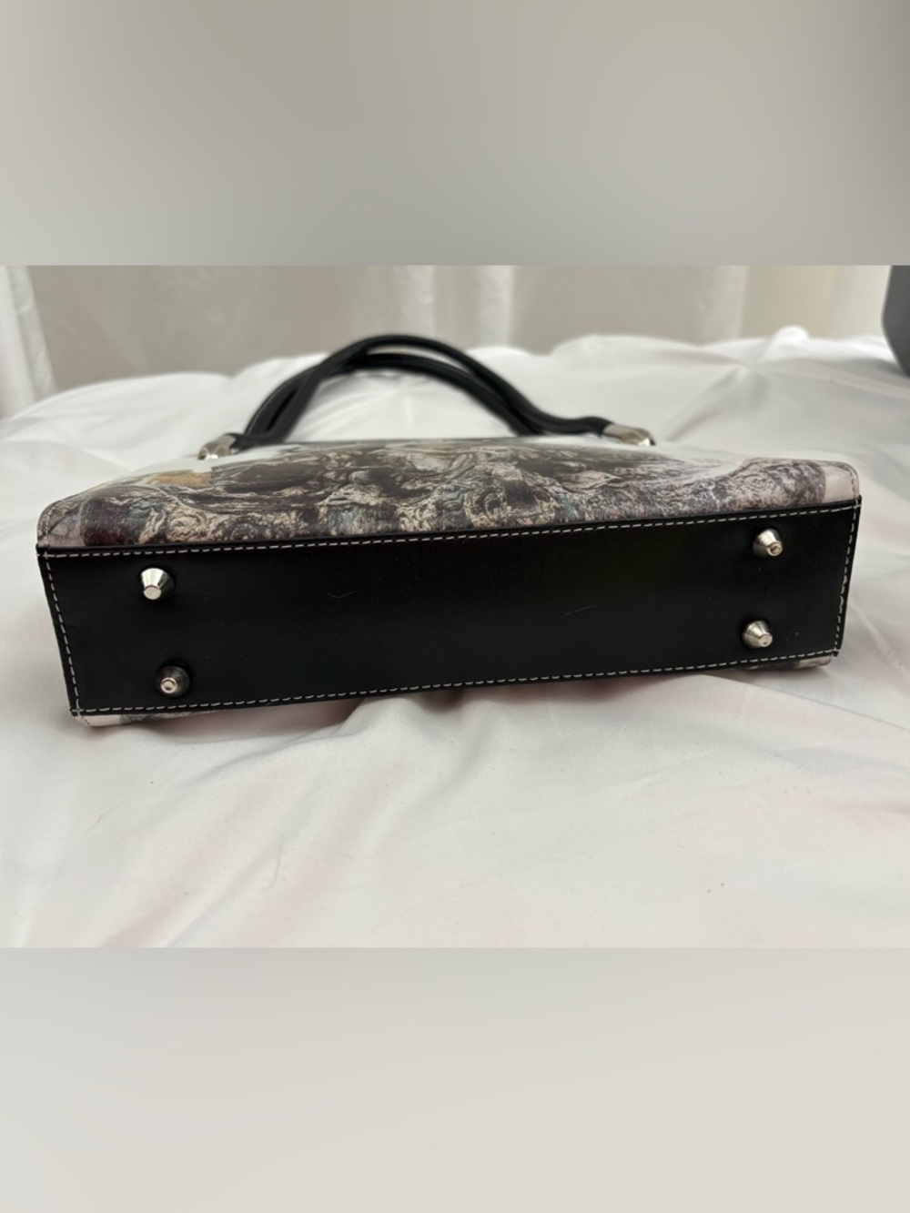 Unbranded Black & White (w/subtle color) Fountain Print Shoulder Bag, EUC - Picture 4 of 8